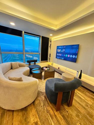 Prime Luxury Stay in Centaurus Mall Blue Area Islamabad - image 6