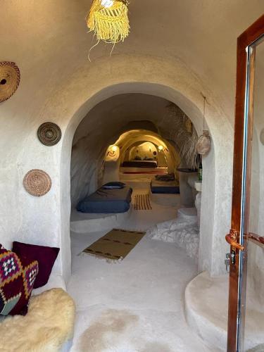 échappée troglodyte unique