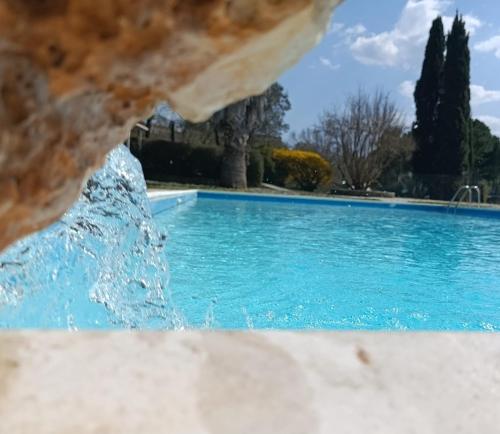 Croce di Bibbiano Apartaments with Pool in front of San Gimignano