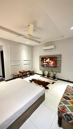 Lyallpur Home Stay Executive - image 2