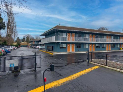 Motel 6-Centralia WA - image 36