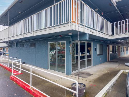 Motel 6-Centralia WA - image 31