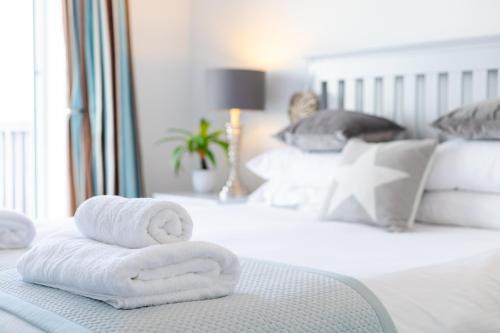 West Bay Cottages Yarmouth Isle of Wight - Looe
