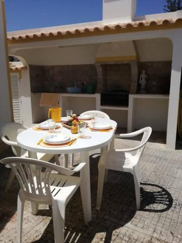 Spacious House in Sagres with Private Patio & BBQ, Sagres (fotografie 2)
