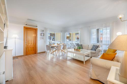 797 HOLIDAY RENTALS - Comodo apartamento con terraza en el Higueron