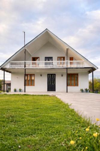 Kutaisi Airport Guest House Bashi