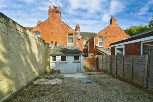 Modern 3-Bedroom Durham Retreat, Feel at Home, Sleeps 5, Free Parking, WiFi, Swindon (zdjęcie 7)