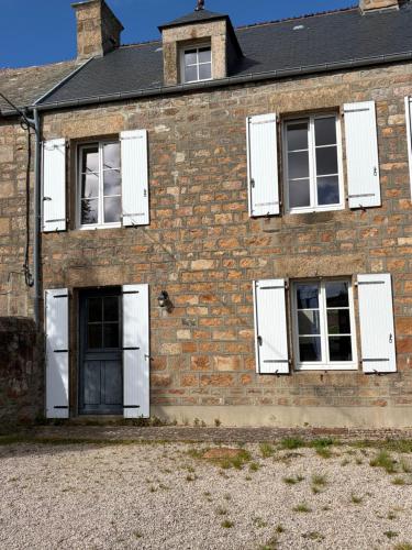 Maison familiale et rurale près de la mer (Maison familiale et rurale pres de la mer) in Fermanville