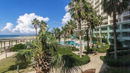 BeachClub A-201-2nd floor Beachfront-4 Bed-4Bath-Luxe Condo-Resort-Sleeps 10 in Gulf Shores (AL)