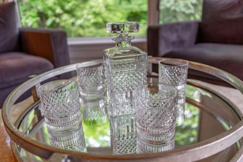 Chic Modern Glam - image 4