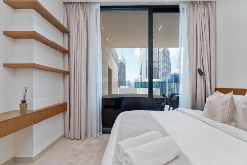 Trillionaire Residences - Stylish Apartment with Private Jacuzzi in Prime Location - image 8