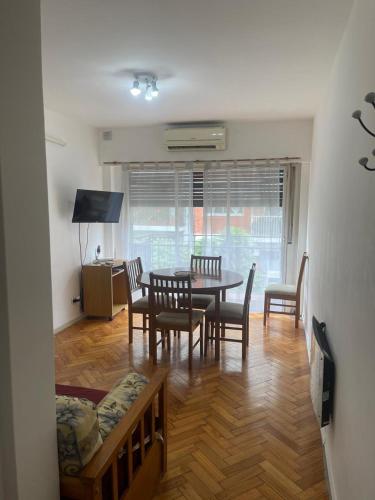 Departamento para 4 muy luminoso con balcon