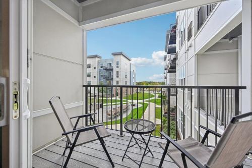View, Arden of Warrenville and Naperville in Warrenville (IL)