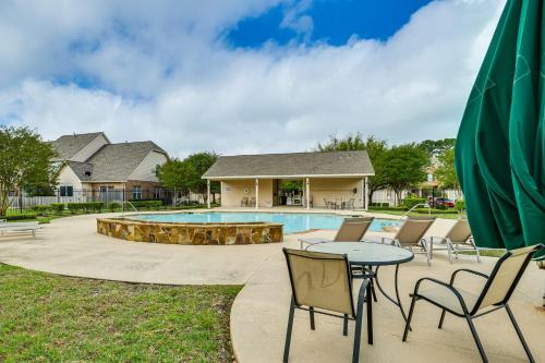 Swim, Golf and Shop Family Spring Getaway in Klein