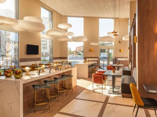 Їжа та напої, ibis Acheres St Germain en Laye in Ашере