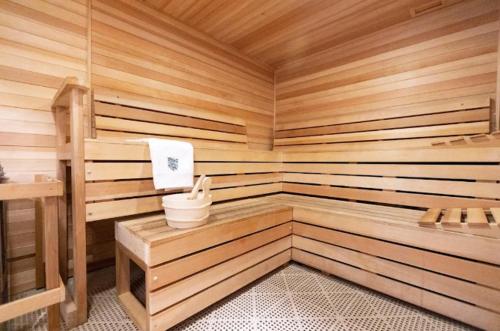 Spa, Arden of Warrenville and Naperville in Warrenville (IL)