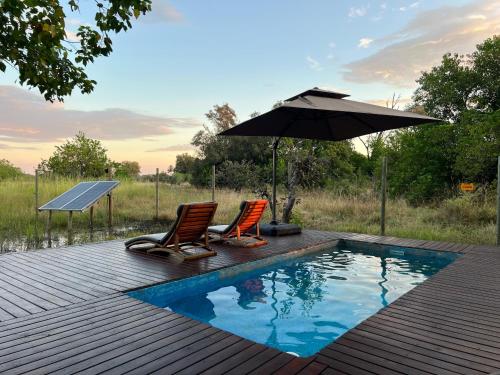 Swimming pool, Khwai Moremi Vacation Cottages in Khwai