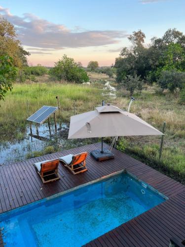 Swimming pool, Khwai Moremi Vacation Cottages in Khwai