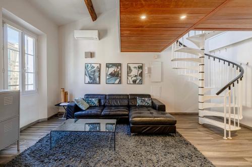 18 RIOUFFE - Rare 2-bedroom apartment 50m from the Croisette - image 2