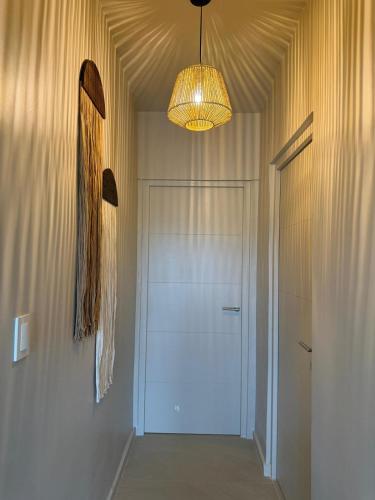 Charming 2 Bedroom apartment minutes away from Authentic Beaches in Tera Korá