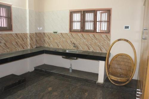 Wooden Home 3BHK Premium Castle by Royal Exp Holiday Homes ECR in Edaikazhinadu