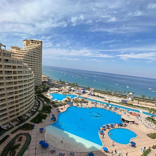 숙소 외관, Porto Royal Stay The View Hotel ViP in 아인 소카나