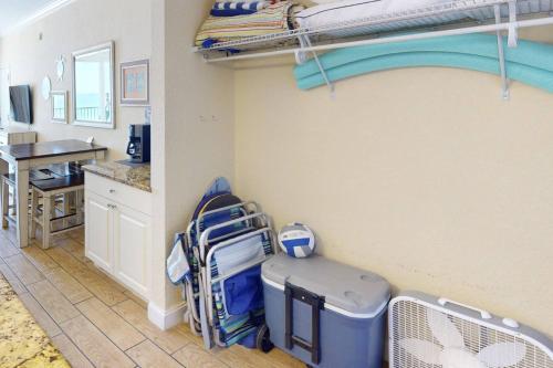 609 - Island Inn - image 39