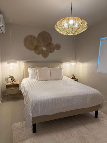 Charming 2 Bedroom apartment minutes away from Authentic Beaches in Tera Korá