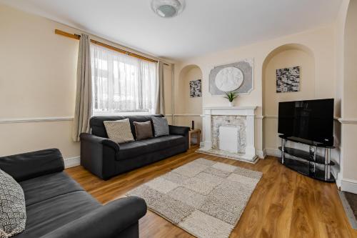 Spacious 3BR Home Parking Sleeps 6 Garden gîte à louer Tilbury
