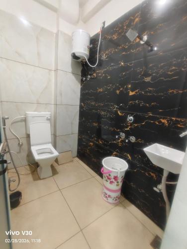 Shiv palace guest House - image 5