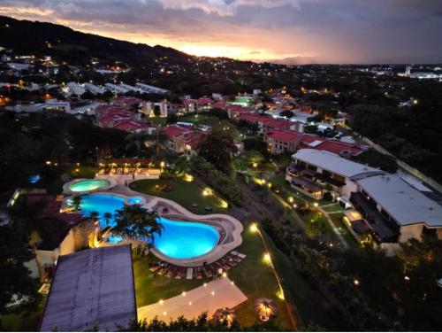 Aparmet, 2 BR, Gym, Pool, Restaurant, Tennis, Jacu in Río Oro