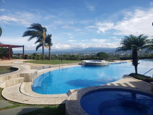 Aparmet, 2 BR, Gym, Pool, Restaurant, Tennis, Jacu in Río Oro