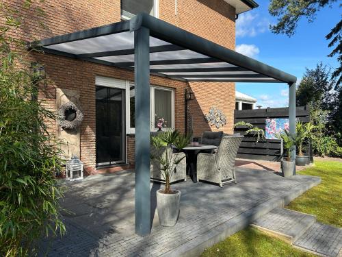 Dārzs, Ferienwohnung Lands Huys in Dersum