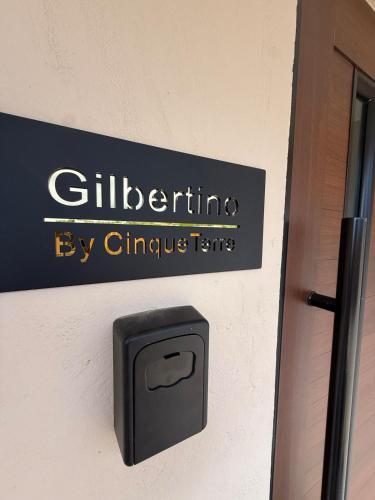 Gibertino by Cinque Terre in Isabela