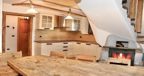 Ski Holidays Apartments 5