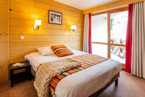 2 bedrooms, 4 beds