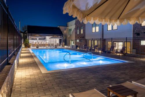 Noa Nashville | Pool, Sauna & Firepit Vibes