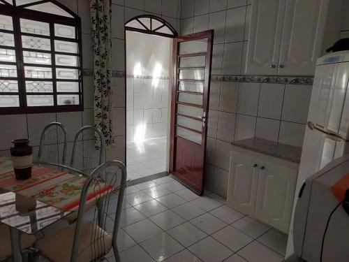 Casa Próximo Canção Nova (Casa Proximo Cancao Nova) in Canas