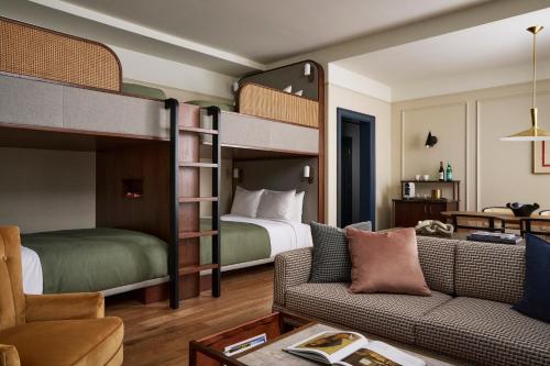 Cincinnati's Fidelity Hotel - image 13