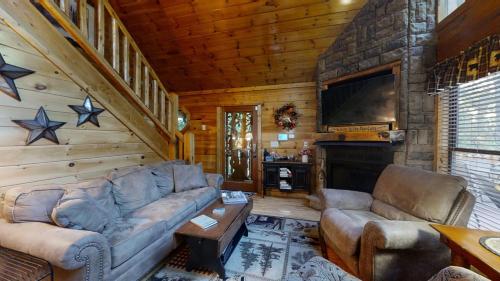 Wuzzys Flophouse cabin in Sevierville, USA