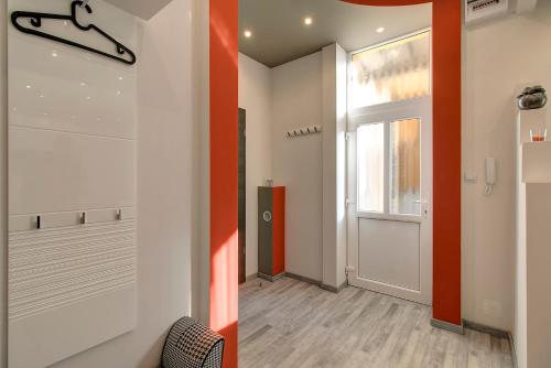 Tamara Apartment - image 12