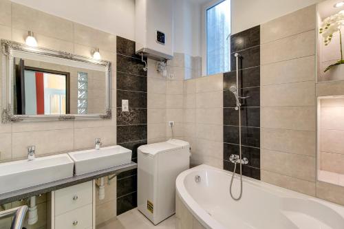 Tamara Apartment - image 2