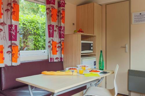 Camping Village Parisien 巴黎营地图片