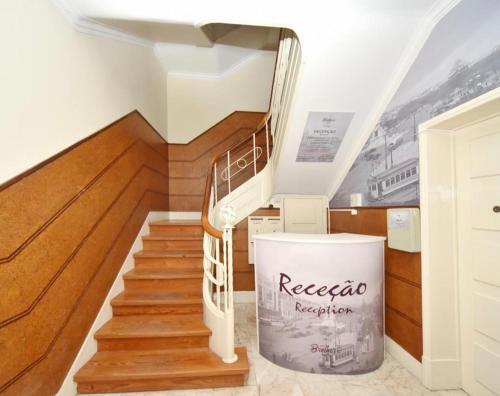 BrotherStay Rooms lusotile – khách sạn tại Marvila