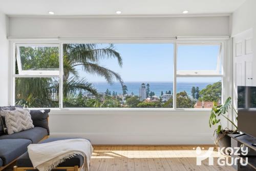 KozyGuru | Manly | Top-Floor Panoramic Seaview Gem - image 9