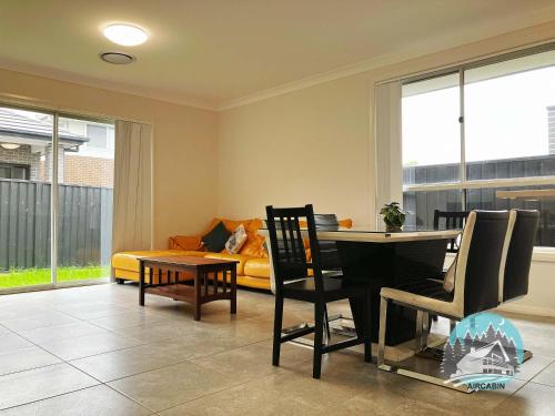 Bright Modern Home in Cobbitty with Parking in Cobbitty