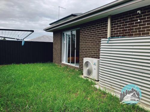 Bright Modern Home in Cobbitty with Parking in Cobbitty