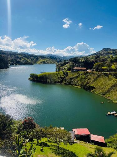Vista al Lago Balcón Privado Relax Total - Embalse Peñol-Guatapé
