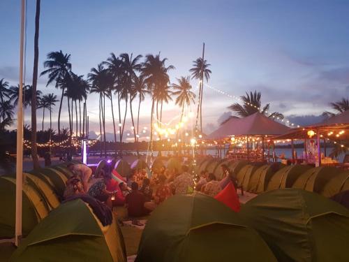 Zunanjost, Small Tent Ranoh Island in Galang Island