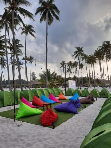 Zunanjost, Small Tent Ranoh Island in Galang Island